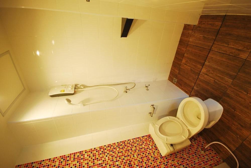 Baan Mina Aparthotel Bangkok Kültér fotó