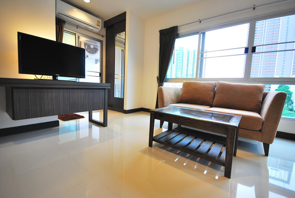 Baan Mina Aparthotel Bangkok Kültér fotó