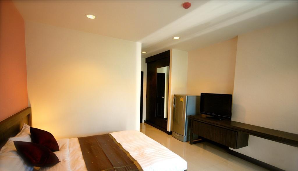 Baan Mina Aparthotel Bangkok Szoba fotó